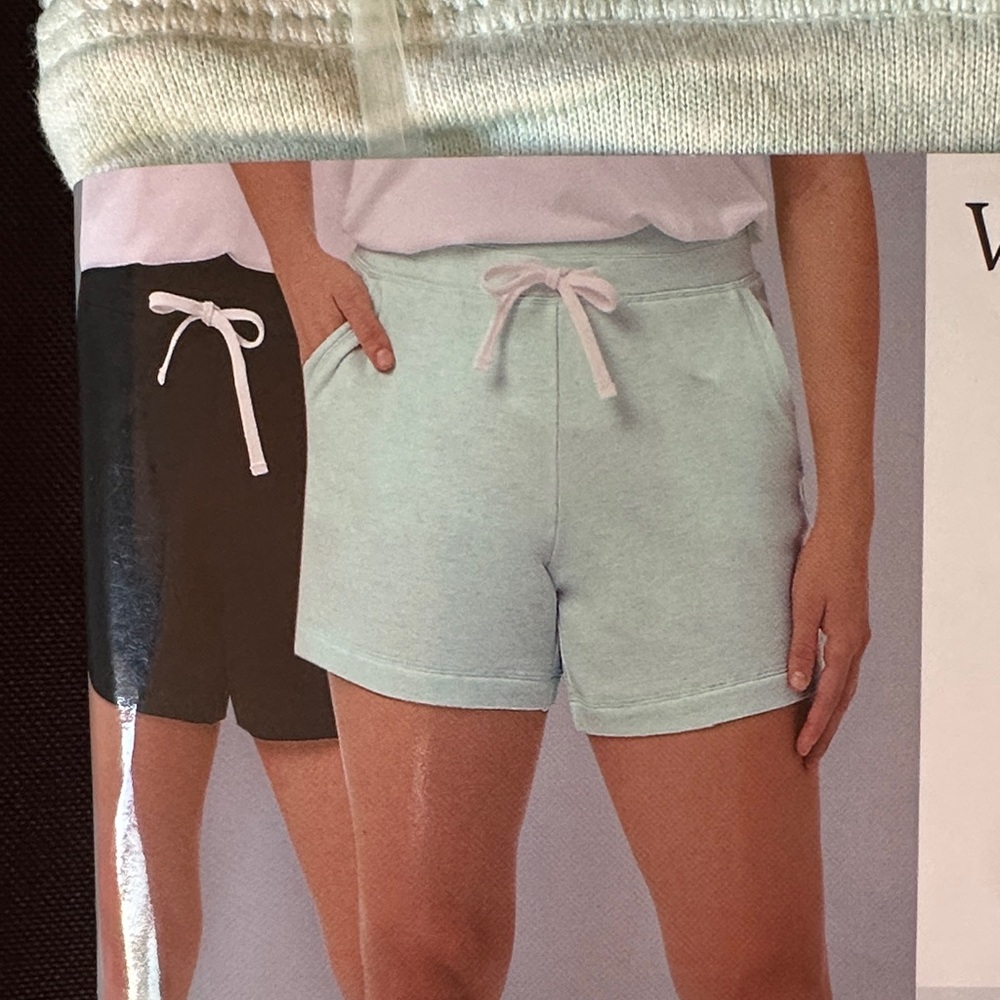 32 Degrees Women's Ultra Soft Cotton Blend Shorts - Light Green 2-Pack - Picture 3 of 8